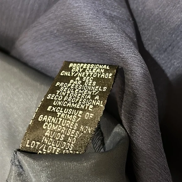 Monique Lhuillier Bridesmaids Navy Dress. 6. New with tags. - Picture 12 of 17